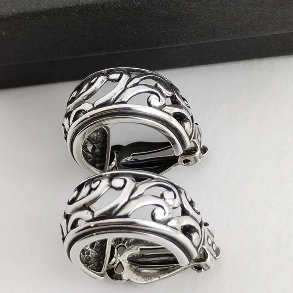 Silpada RARE Vintage CLIP-ON
Sterling Silver Filigree Scroll
Hoop Earrings - Picture 3 of 10